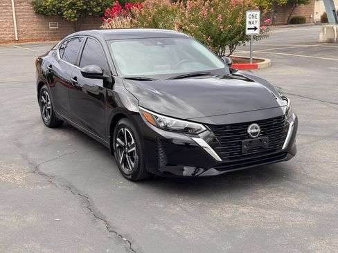 Used 2025 Nissan Sentra SV FWD image 8