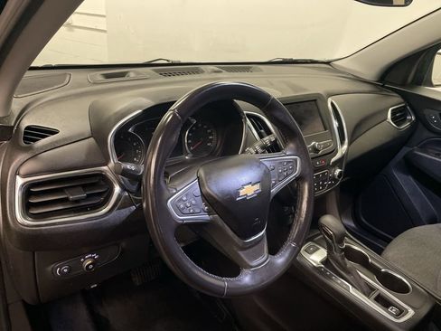 Used 2022 Chevrolet Equinox LT image 19