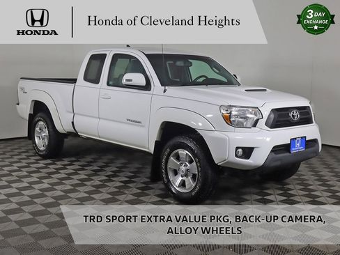 Used 2012 Toyota Tacoma PreRunner image 1