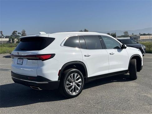 New 2026 Buick Enclave Preferred image 3