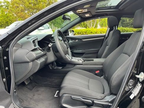 Used 2018 Honda Civic EX image 6