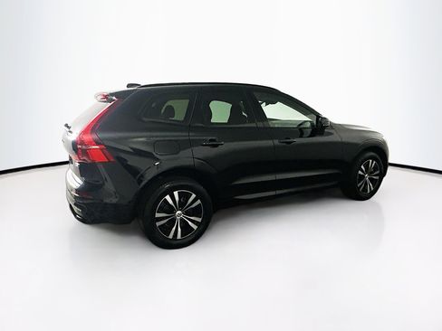 Used 2024 Volvo XC60 B5 Core image 10