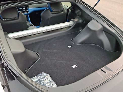 Certified 2025 Nissan Z Performance w/ Floor Mat Package RWD image 30