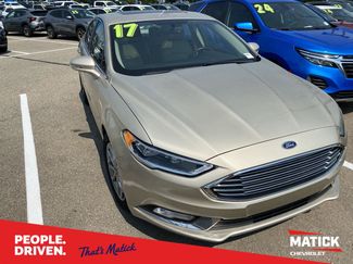 Used 2017 Ford Fusion SE FWD video 1
