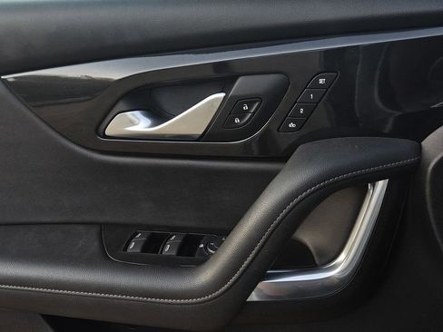 Used 2022 Chevrolet Blazer Premier w/ Enhanced Convenience Package image 11