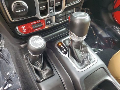 Used 2022 Jeep Wrangler Unlimited Rubicon 4xe w/ Steel Bumper Group image 26