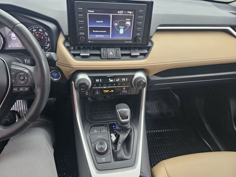 Certified 2022 Toyota RAV4 XLE Premium image 20
