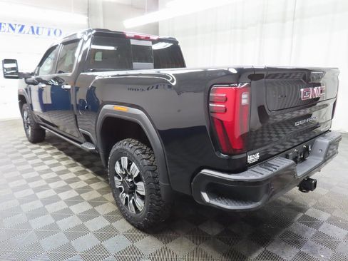 Used 2024 GMC Sierra 3500 Denali w/ Denali Reserve Package image 5