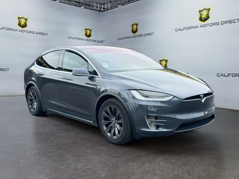 Used 2018 Tesla Model X 75D AWD/4WD image 7