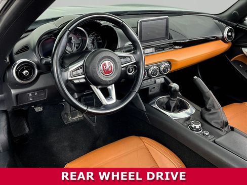 Used 2019 FIAT 124 Spider Lusso w/ Convenience Group RWD image 15