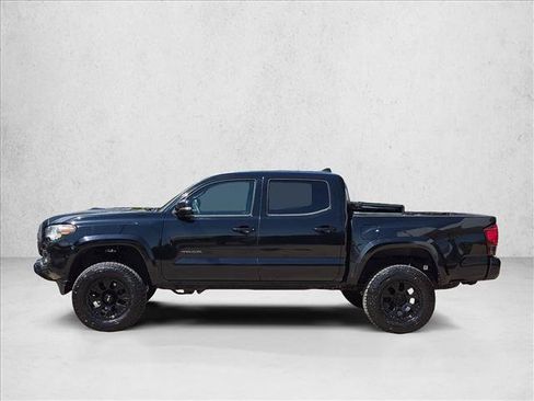 Used 2018 Toyota Tacoma TRD Sport w/ Technology Package AWD/4WD image 8