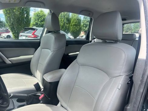 Used 2015 Subaru Forester 2.5i w/ Alloy Wheel Package AWD/4WD image 12
