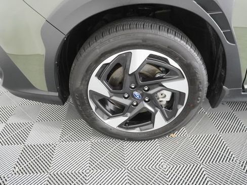 Certified 2025 Subaru Crosstrek 2.5i Limited w/ Crosstrek Mirror Package image 16