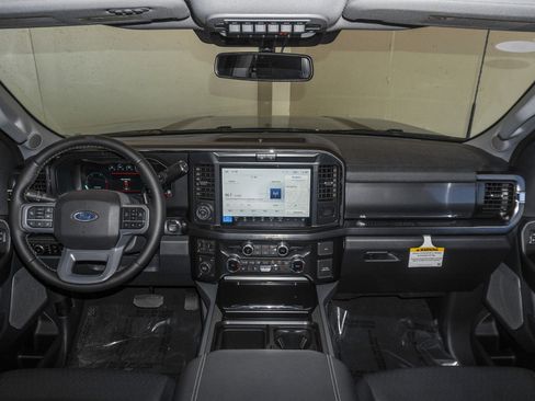 New 2026 Ford F250 Lariat w/ Black Appearance Package AWD/4WD image 25