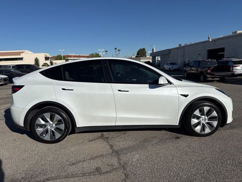 Used 2023 Tesla Model Y Long Range image 8