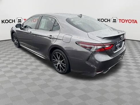 Used 2023 Toyota Camry SE image 6