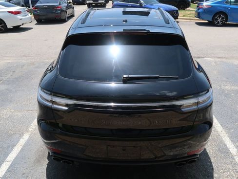 Used 2021 Porsche Macan GTS AWD/4WD image 11