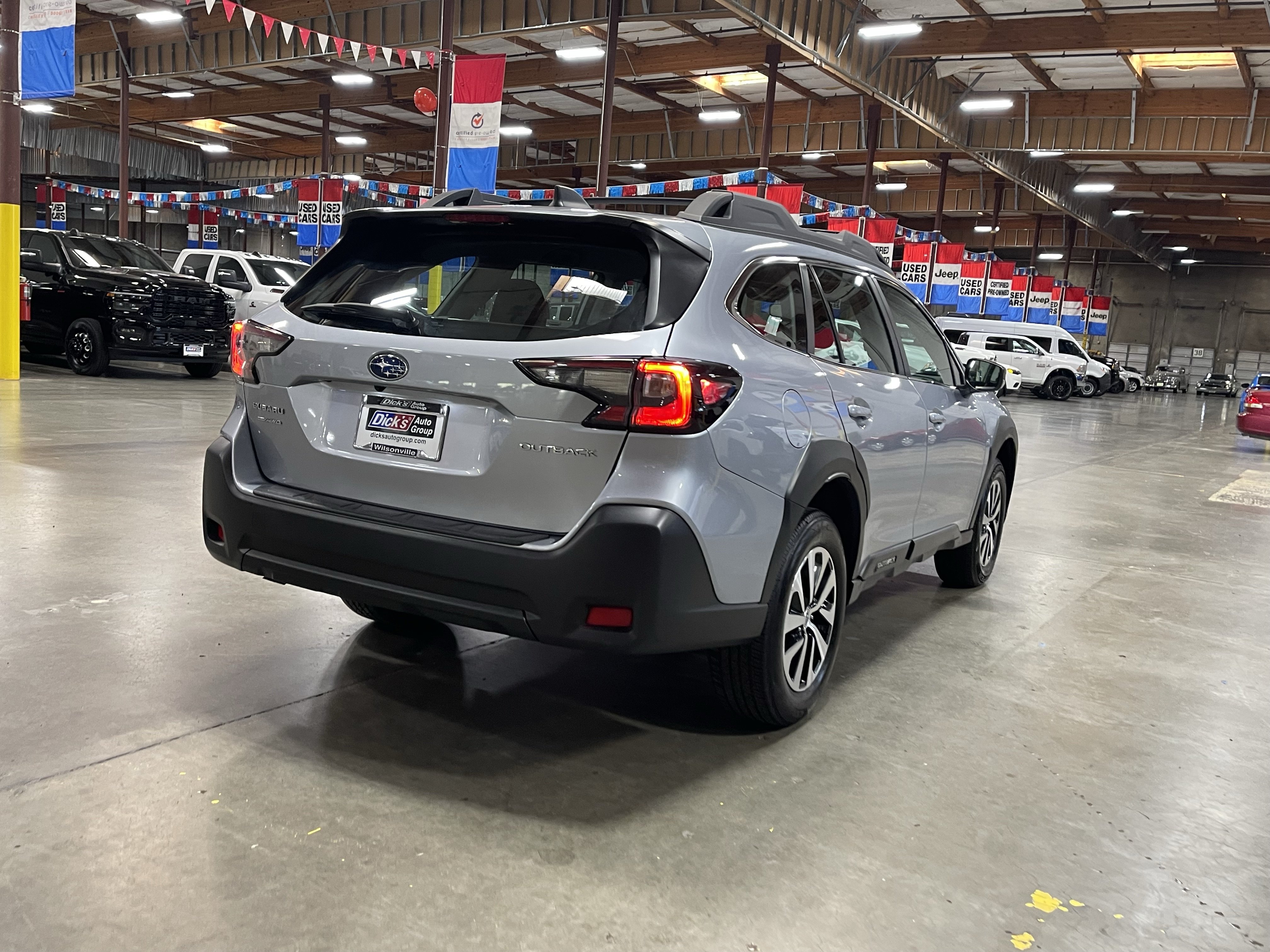 Used 2024 Subaru Outback AWD/4WD image 5