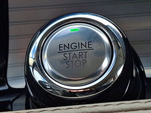 Certified 2022 Lincoln Corsair AWD w/ Equipment Group 101A image 23