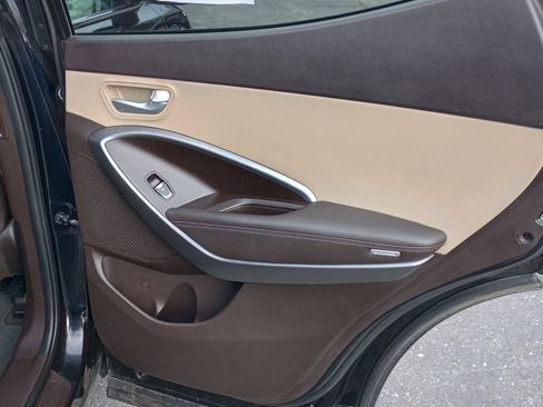 Used 2017 Hyundai Santa Fe Sport image 19