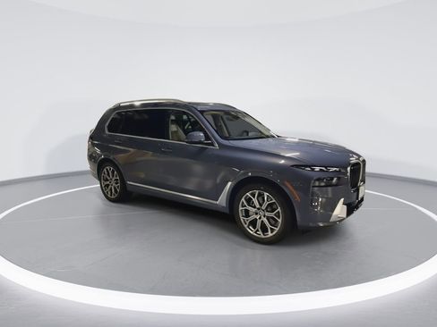 New 2026 BMW X7 xDrive40i image 2