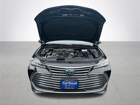 Used 2020 Toyota Avalon Limited w/ Advanced Safety Package FWD image 4