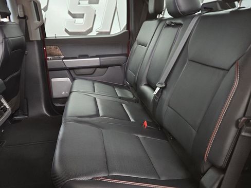 Used 2023 Ford F250 Lariat w/ Chrome Package image 7