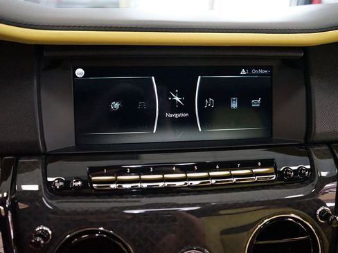 Used 2022 Rolls-Royce Cullinan Black Badge w/ Dark Exterior Package AWD/4WD image 49