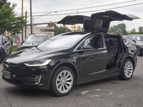 Used 2019 Tesla Model X Long Range AWD/4WD image 9