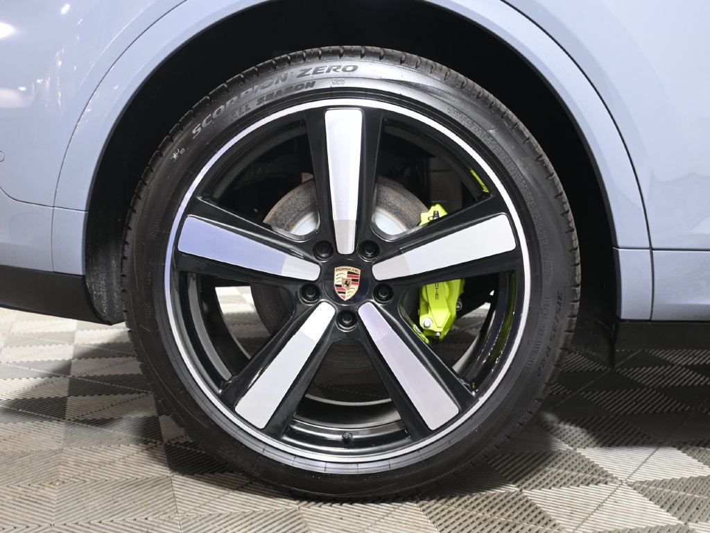 Used 2026 Porsche Cayenne E-Hybrid AWD/4WD image 12