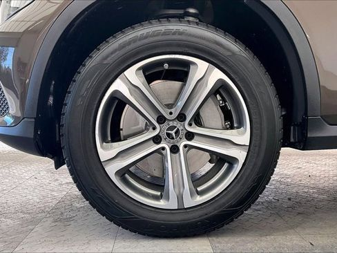 Used 2018 Mercedes-Benz GLC 300 4MATIC image 8