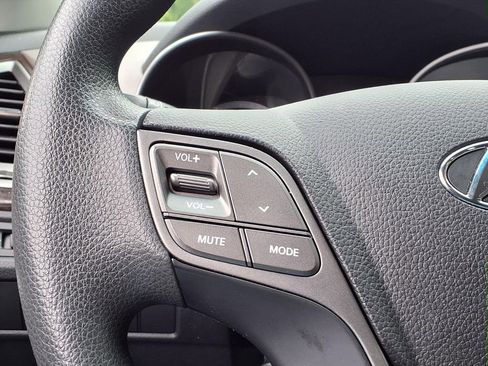 Used 2018 Hyundai Santa Fe Sport w/ 2.4L Value Package 02 FWD image 20