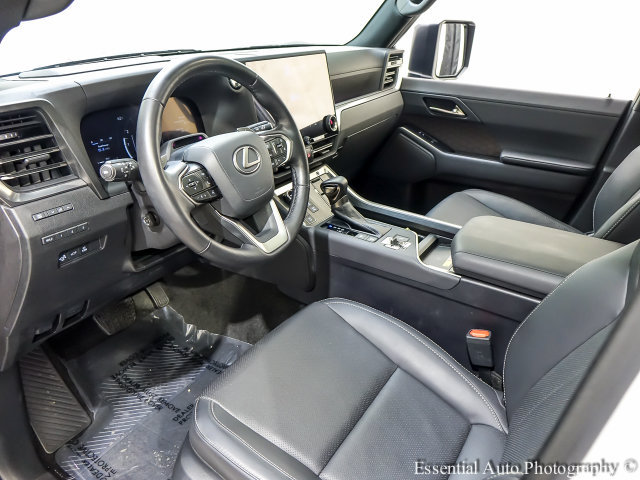 Used 2024 Lexus GX 550 w/ Accessory Package (Z1) AWD/4WD image 11