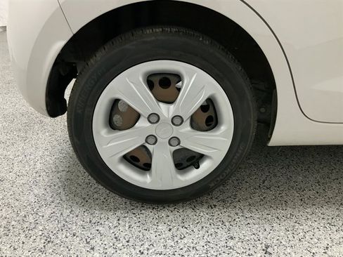 Used 2020 Chevrolet Spark LS image 10