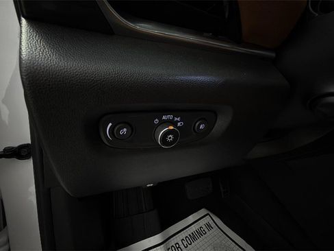 Used 2021 Chevrolet Traverse High Country w/ LPO, 'HIT The Road' Package image 28