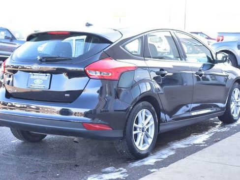 Used 2017 Ford Focus SE image 6