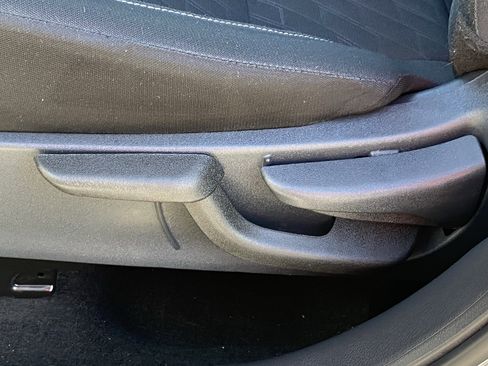 Certified 2024 Nissan Kicks SV image 19