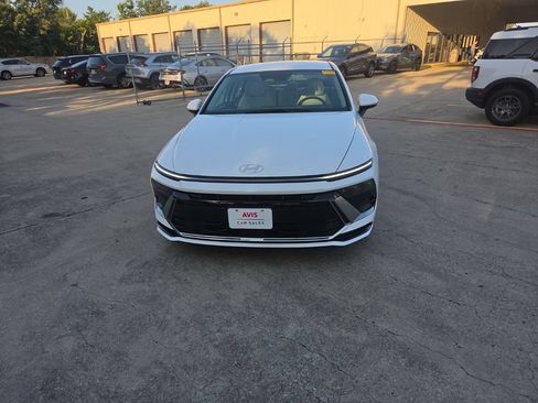 Used 2025 Hyundai Sonata SEL FWD image 5