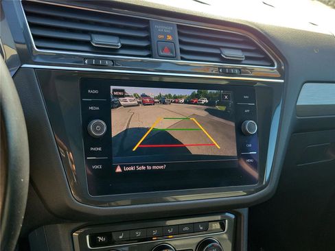 Used 2019 Volkswagen Tiguan SEL AWD/4WD image 29