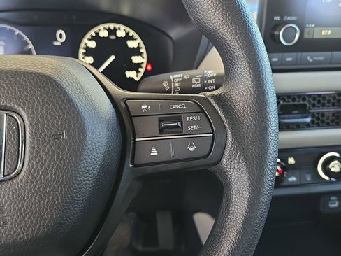 Certified 2025 Honda HR-V LX image 17