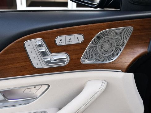 Used 2024 Mercedes-Benz GLE 450 4MATIC image 12