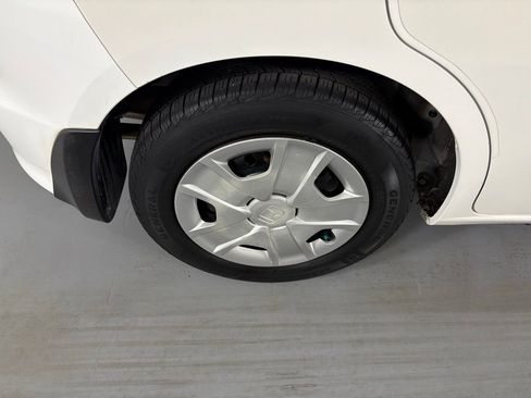 Used 2012 Honda Fit image 11