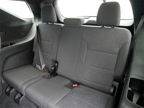 Certified 2025 Chevrolet Traverse LT image 9