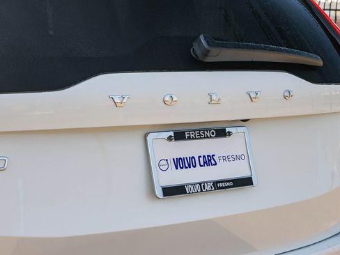 New 2026 Volvo XC90 B6 Ultra w/ Protection Package image 12