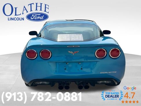 Used 2008 Chevrolet Corvette Coupe w/ Z51 Performance Package RWD image 4