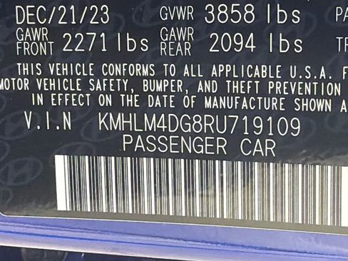 Used 2024 Hyundai Elantra SEL FWD image 31