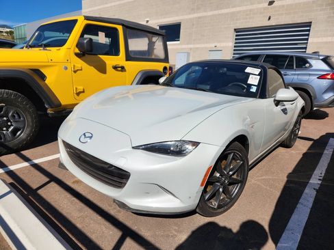 Used 2016 MAZDA MX-5 Miata Grand Touring RWD image 4