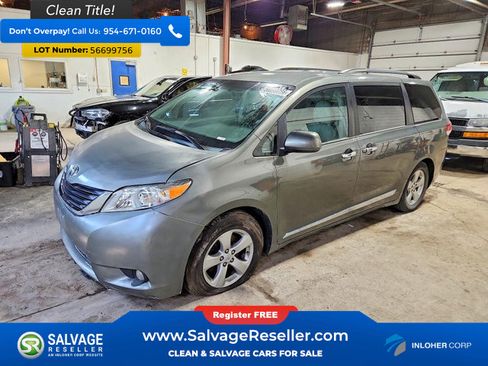 Used 2011 Toyota Sienna LE FWD image 1
