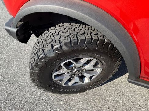 Certified 2023 Ford Bronco Badlands AWD/4WD image 4