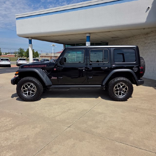 Used 2026 Jeep Wrangler Unlimited Rubicon AWD/4WD image 2